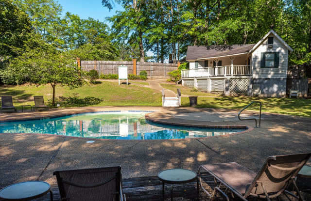 Woodshire Duplexes & Townhomes Gallery 3