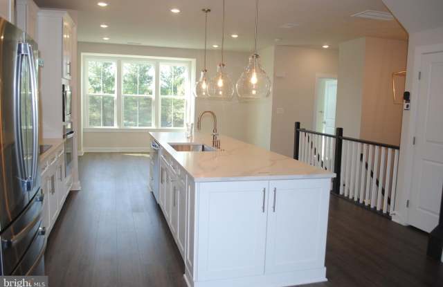 43761 METRO TERRACE lot: 1004A Gallery 3