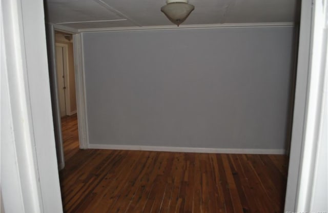 656 Tollgate Road Gallery 4