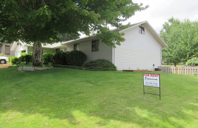 1385 Tiburon Ct SE - 1385 Tiburon Court Southeast, Salem, OR 97302