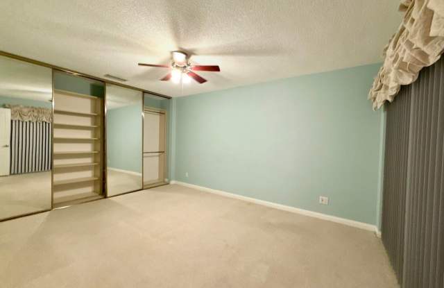 304 Sun Terrace Court Gallery 3