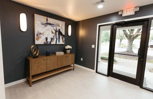August Oaks photos photos