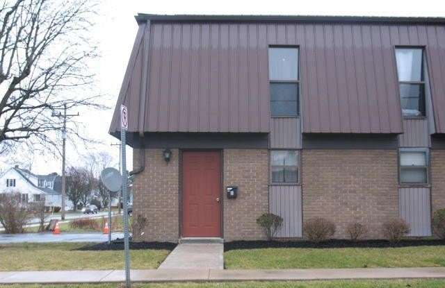 611 Columbia Avenue - 611 South Columbia Avenue, Somerset, PA 15501