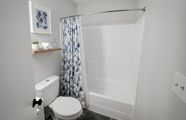 Remount Place. Clean, Convenient, Affordable Living Gallery 3