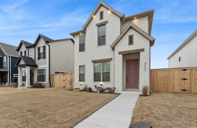 4402  W Bronco  DR photos photos