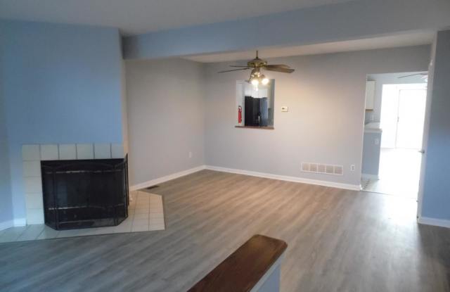 714 REEDY CIRCLE Gallery 2