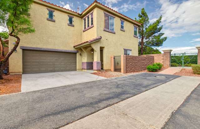 CHARMING TWO-STORY 3-BEDROOM RESIDENCE IN THE GATED SOUTHERN HIGHLANDS COMMUNITY! Gallery 1