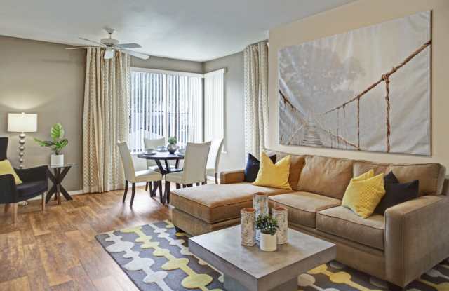 Rio Paradiso Apartment Homes Gallery 3
