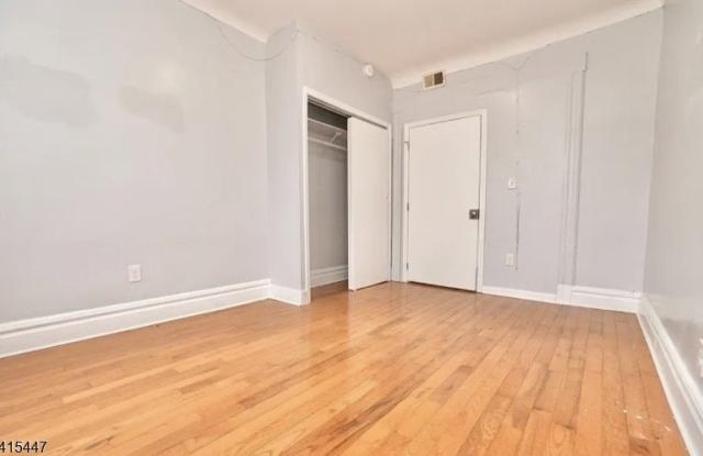 20 Stuyvesant Ave Gallery 2