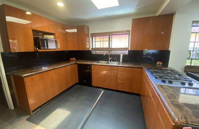 6633 South Sherbourne Drive photos photos