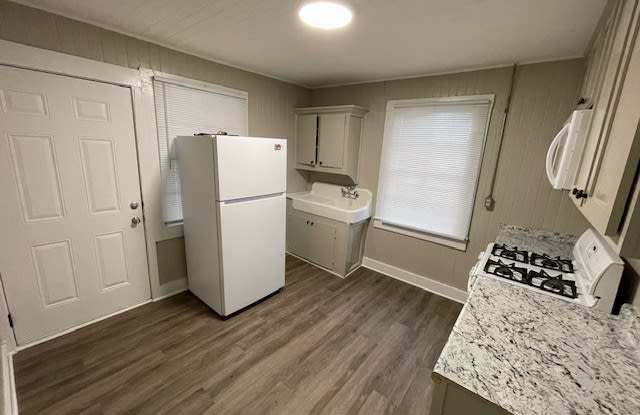 624 Gabasse St. Upper 2 photos photos
