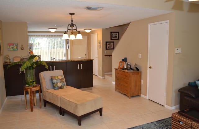 824 E Jeffery Street - 824 Jeffery St, Highland Beach, FL 33487