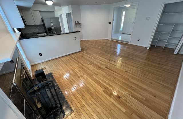 9416 Vineyard Haven Drive Gallery 3