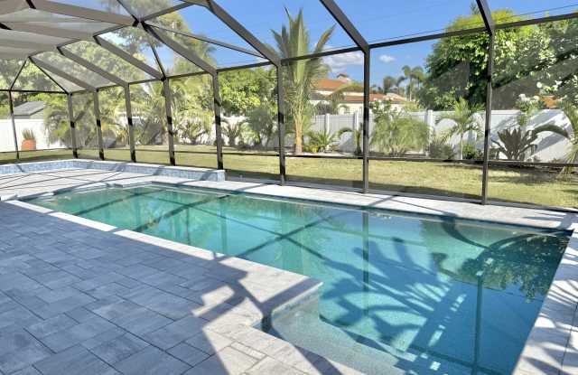 1111 Mallorca Dr photos photos