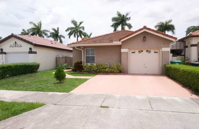 921 NW 132nd Ave W photos photos
