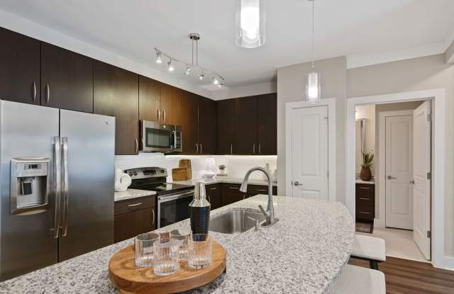 Marshall Park Apartments & Townhomes Raleigh Gallery 2