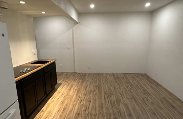 4404 Fawn Hill Court Gallery 2