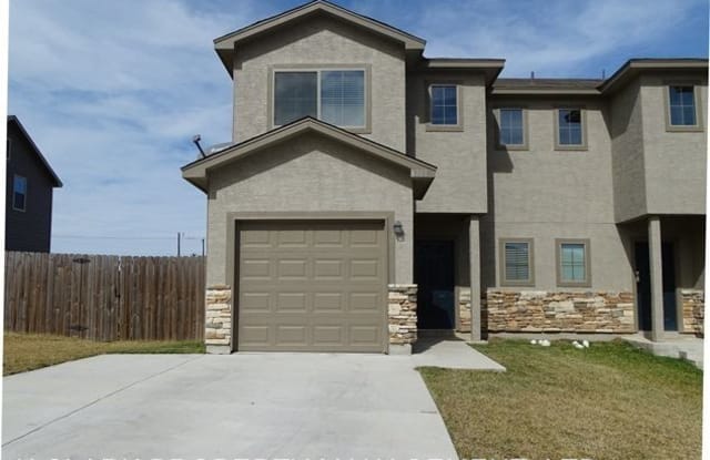 8707 VISTA DE NUBES - 8707 Vista De Nubes, Converse, TX 78109
