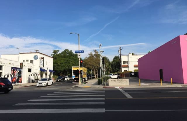 1169 N Curson Ave 10 Gallery 2