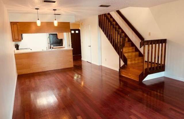 5202 Lazy Oaks Drive Gallery 2