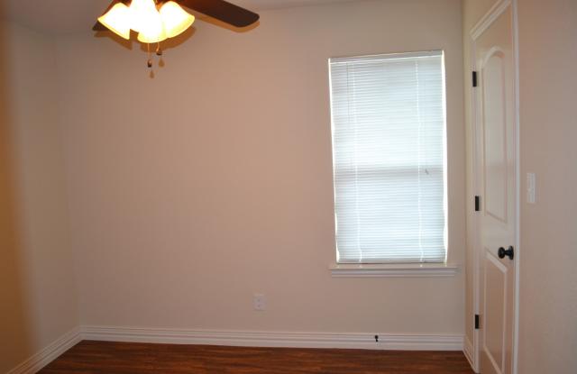 House for Lease in Denison Gallery 4