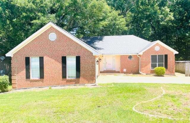 ** 3 Bed 2 Bath located off McQueen Smith Road ** Call 334-366-9198 to schedule a self tour photos photos