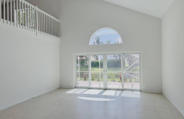 21440 Millbrook Court Gallery 2