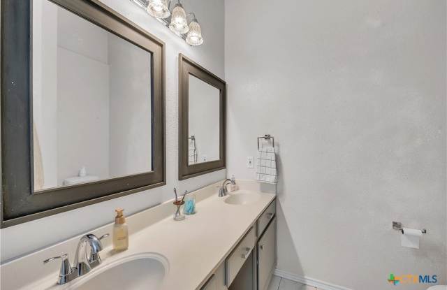 1417 Ridgeway Drive Gallery 4