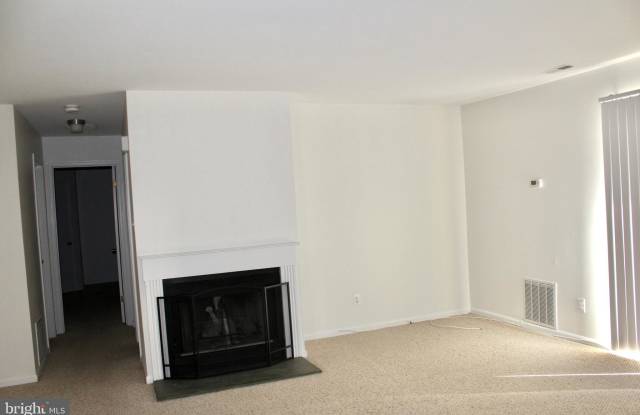 637 COVINGTON COURT Gallery 3