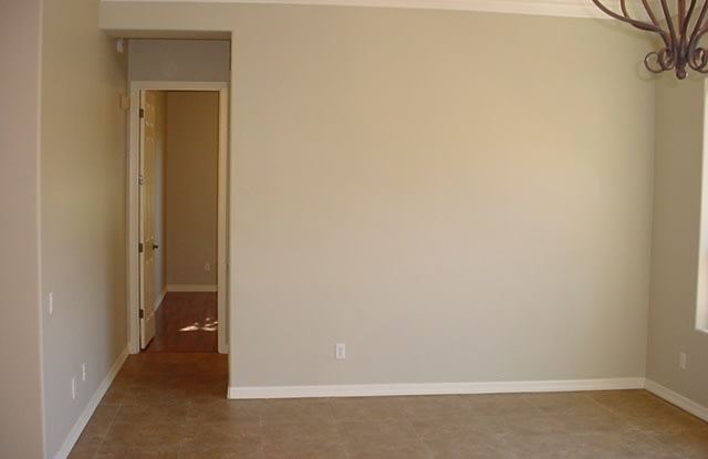 2146 East San Carlos Place Gallery 4