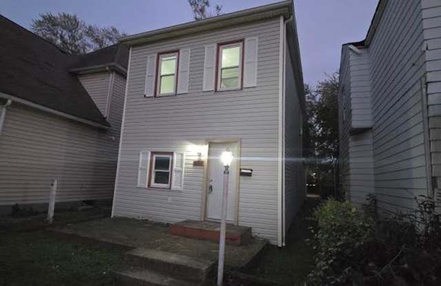 Two Bedroom Home located near Oliver Street and Kentucky Avenue photos photos Two Bedroom Home located near Oliver Street and Kentucky Avenue photos photos