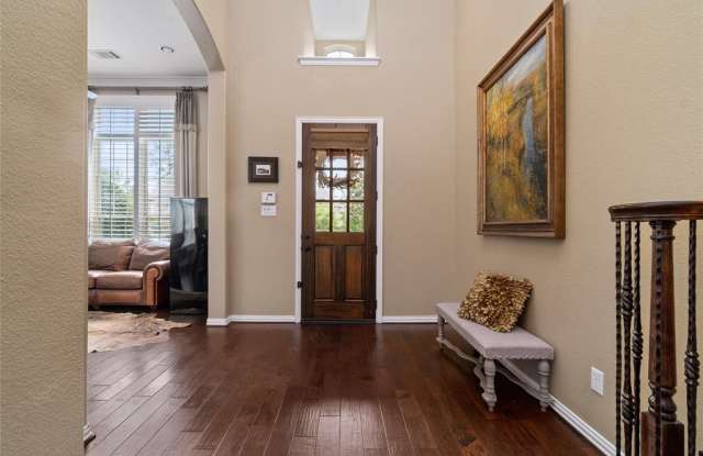 231 Greylake Place Gallery 4