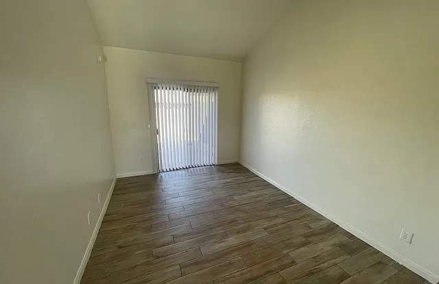 521 W D St Apt H Gallery 4