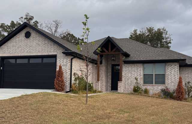 Home for Rent in Desirable Chaffee Crossing Gallery 1