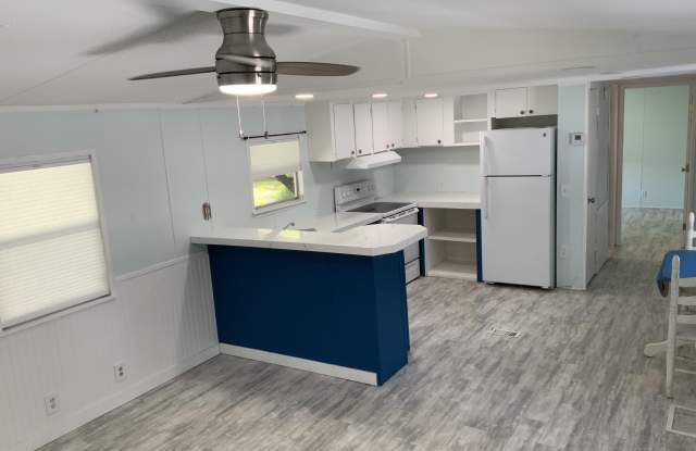 7125 Beachwood Boulevard photos photos