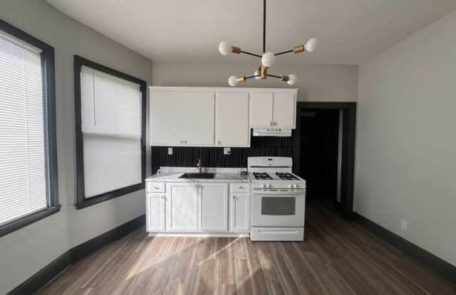 2431 S 34th St photos photos