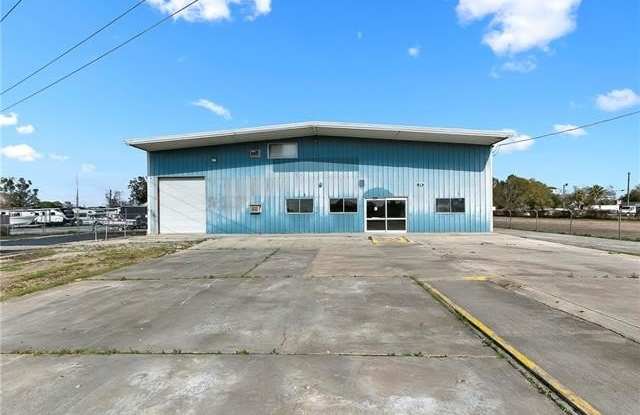 5420 LAPALCO Boulevard Gallery 4