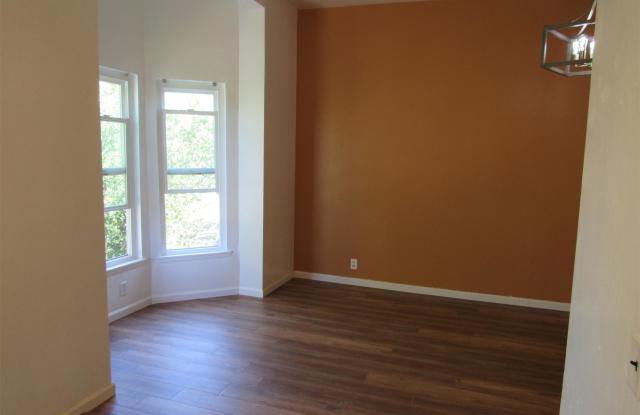 1537 Chestnut Street Gallery 4
