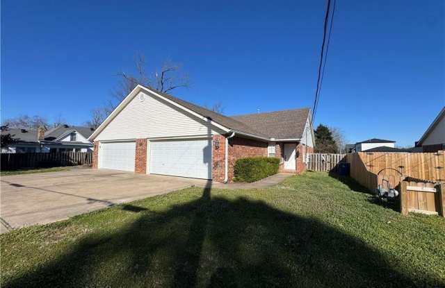 910  NW A  ST Unit #1 photos photos