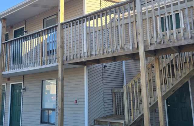 2 Bedroom 1 Bathroom Apartment in heart of Osage Beach! Gallery 1