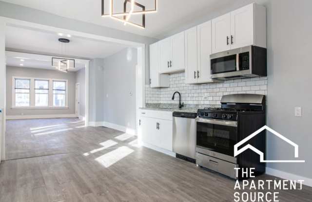 2659 West Homer St. photos photos