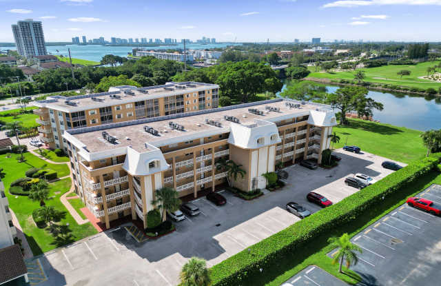308 GOLFVIEW Road Gallery 1