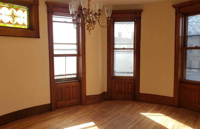 87-34 Woodhaven Boulevard Gallery 3