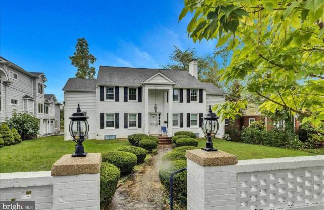 33 N FENWICK STREET photos photos