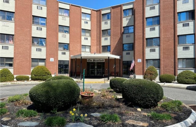 1700 Broadbridge Avenue - 1700 Broadbridge Avenue, Stratford, CT 06614