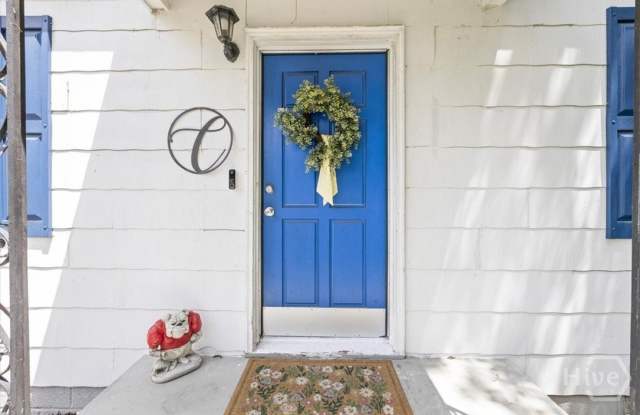 410 Pinehurst Place Gallery 3