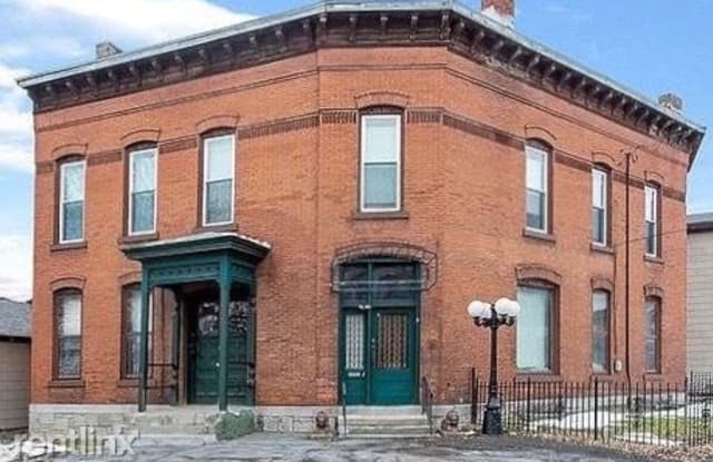 217 Danforth St 2A - 217 Danforth Street, Syracuse, NY 13208 217 Danforth St 2A - 217 Danforth Street, Syracuse, NY 13208