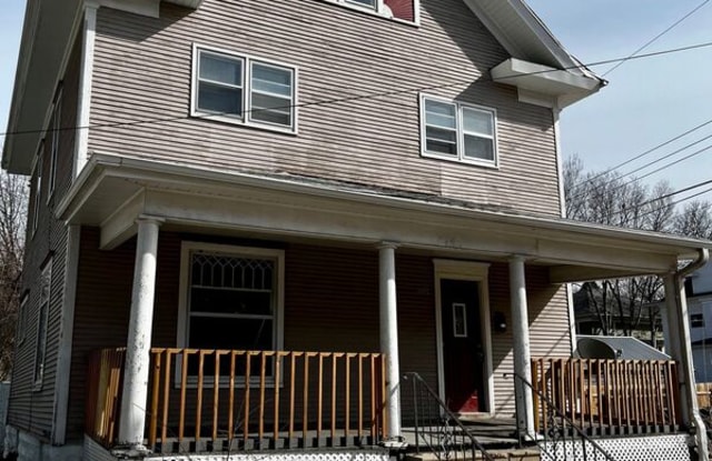 1216 S 17 - 1216 South 17th Street, Lincoln, NE 68502