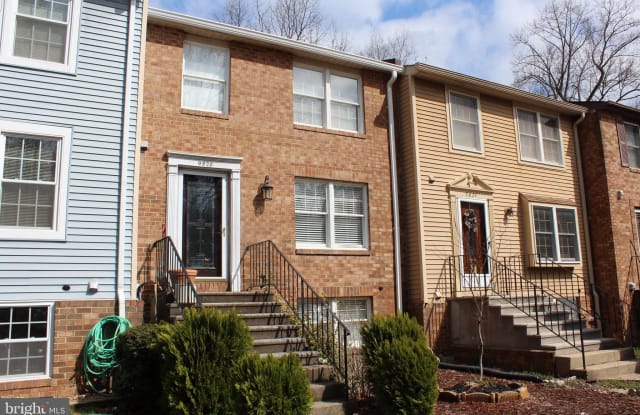 9826 GABON COURT - 9826 Gabon Court, Burke Centre, VA 22015