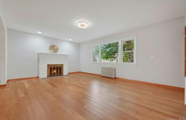 430 Piermont Avenue Gallery 2
